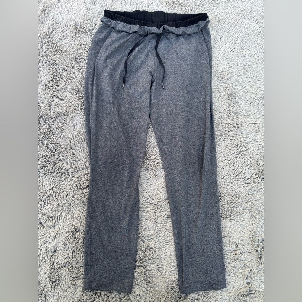 Lululemon Athletica Black and Gray Lounge Pants Size 6